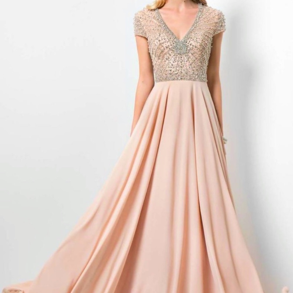 Terani Couture 1712M3429 Cap sleeve Crystal Overlaid Chiffon Dress,  Size 16